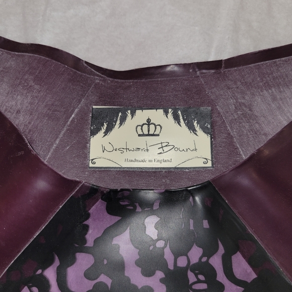 Westward Bound Bordelle-L'Amour Latex Set - Picture 8 of 16